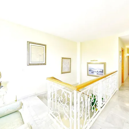 Impeccable Summer Family House דירה *