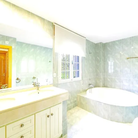 דירה Impeccable Summer Family House