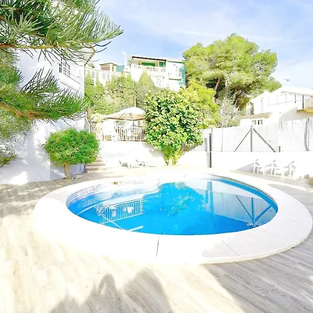Impeccable Summer Family House